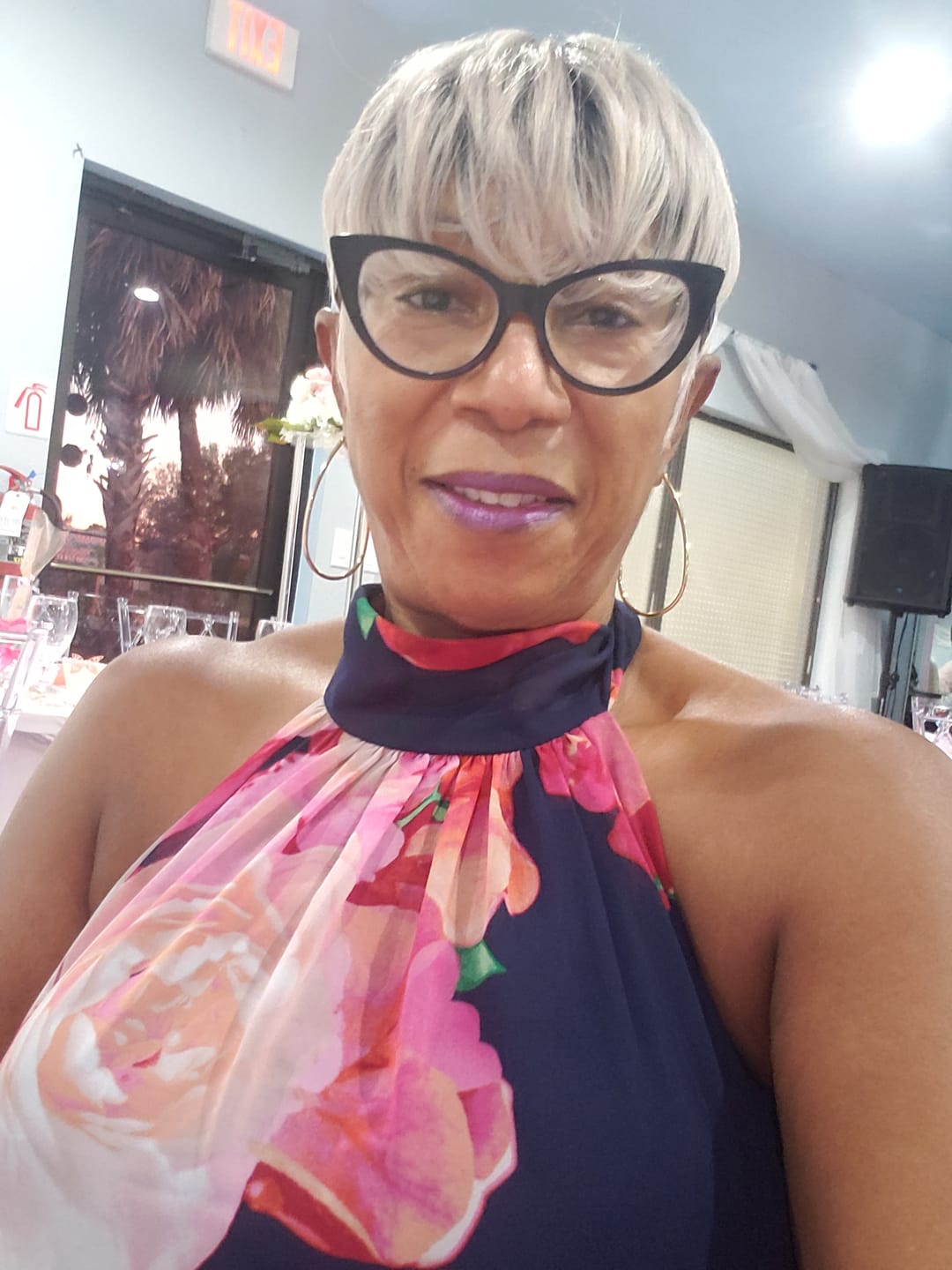 Customer photo review of Outre Wigpop Synthetic Wig NOLA