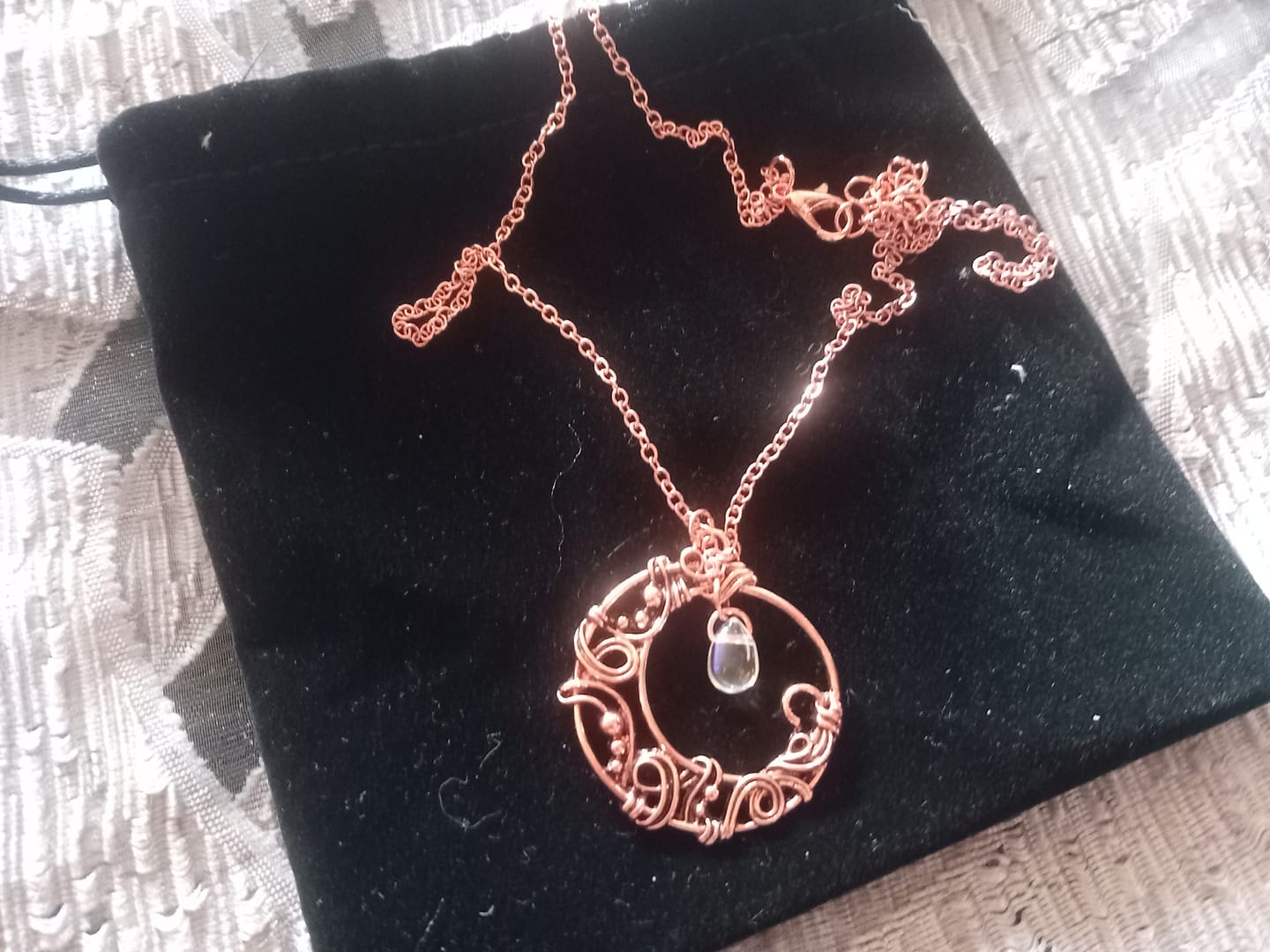 Customer photo review of Collier croissant de lune créatif en pierre de lune Olivenorma Bohemia