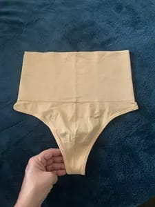 Customer photo review of NUBELLE - Shaping-String mit hoher Taille
