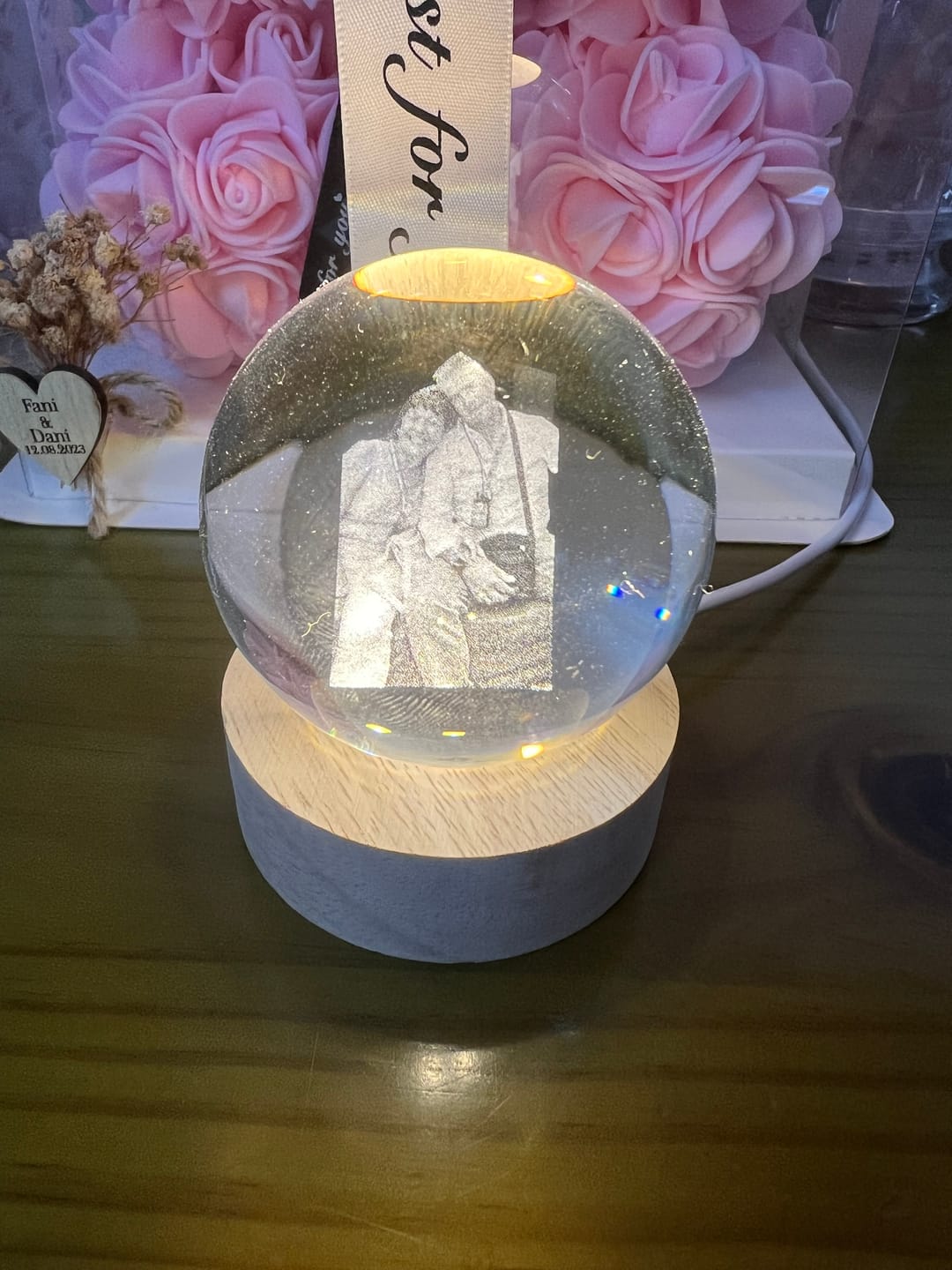 Customer photo review of Esfera de cristal Personalizable
