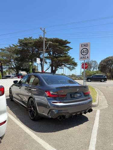 Customer photo review of Gloss Black REAR Bumper DIFFUSER fit for BMW【G20/G21 Pre-LCI M340i】【Trapezium】