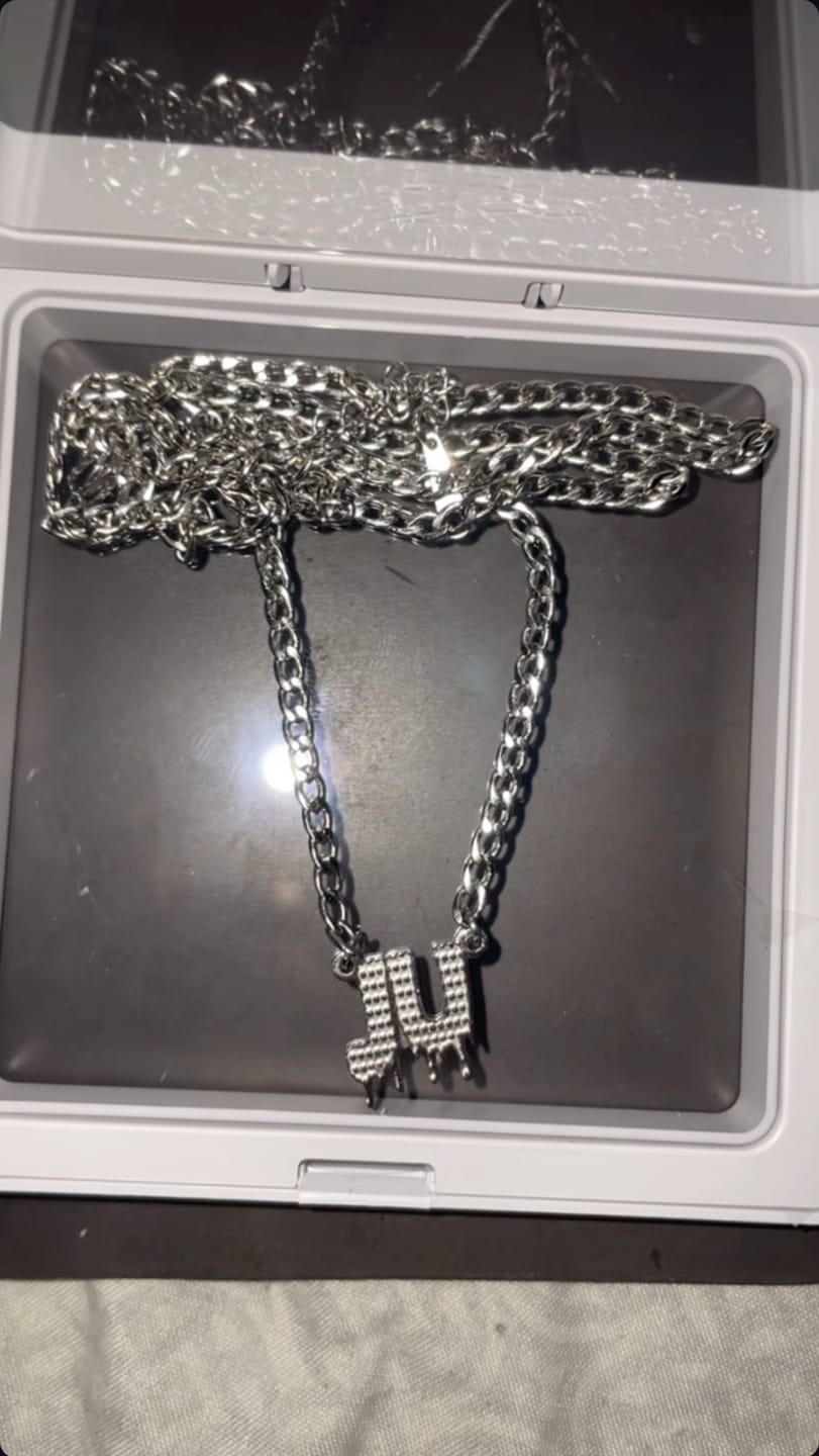 Customer photo review of Drippy Name Necklace w/ Cuban Chain