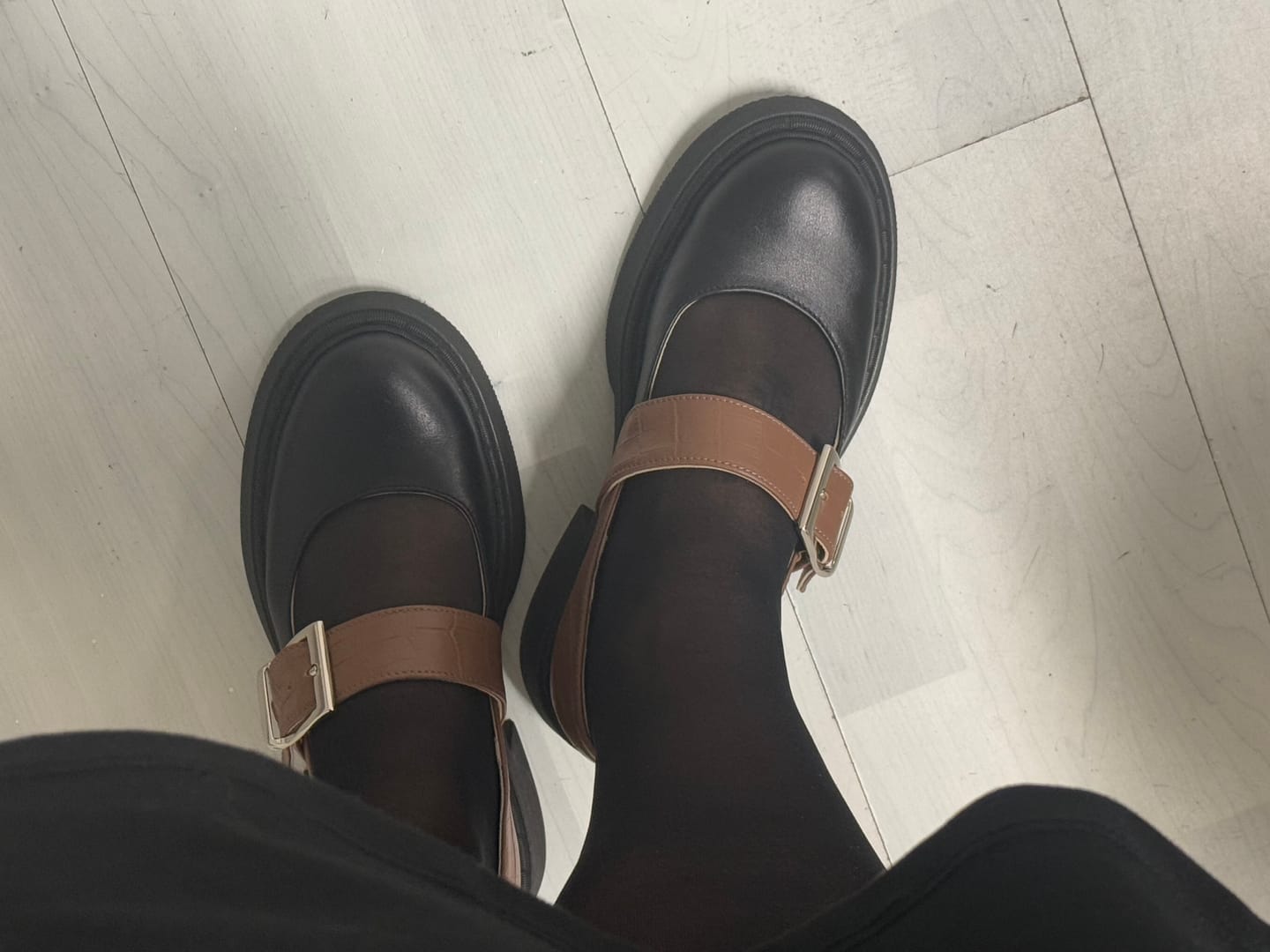 Customer photo review of Kopos Closed Toe Sandals