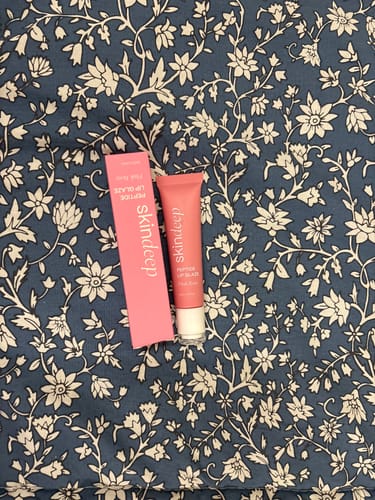 Customer photo review of Peptide Lip Glaze