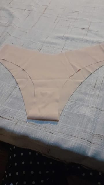 Customer photo review of NUBELLE - Nahtloser V-Shape Slip 3er Set