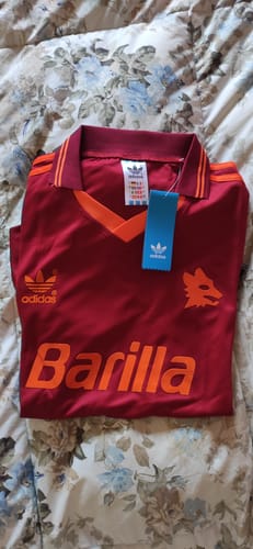 Customer photo review of MAGLIA RETRO ROMA HOME 1992/93