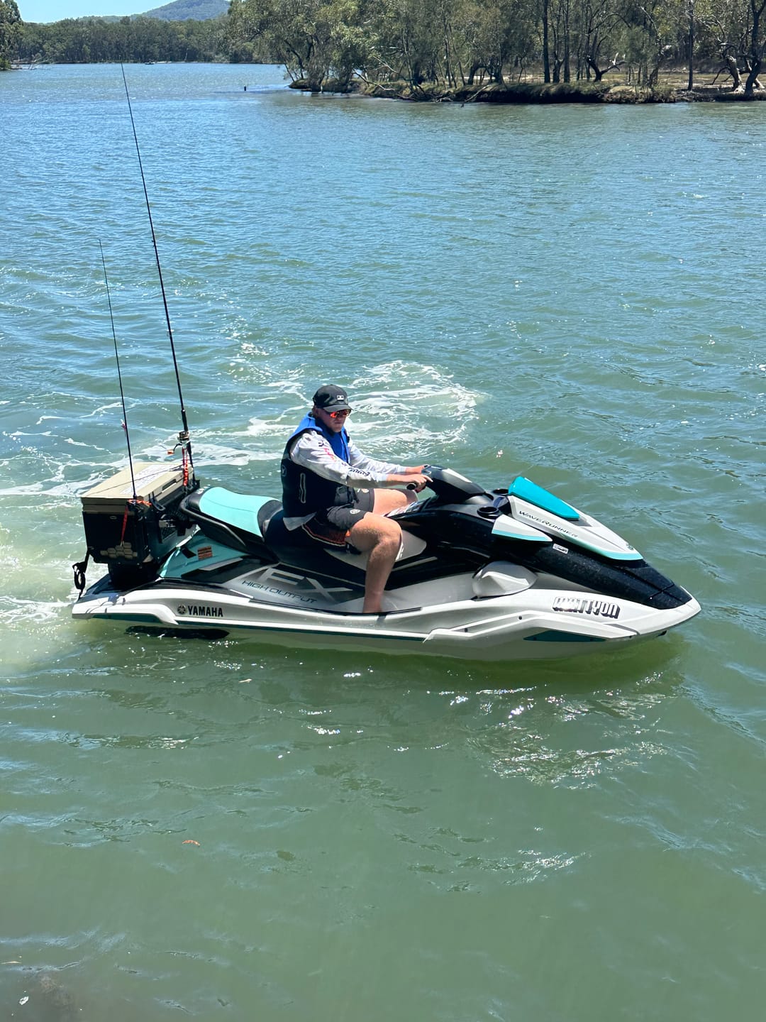 Customer photo review of JET TECH ADVENTURE FISH BOX