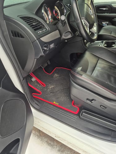 Customer photo review of Dywaniki samochodowe na zamówienie - Przód i tył