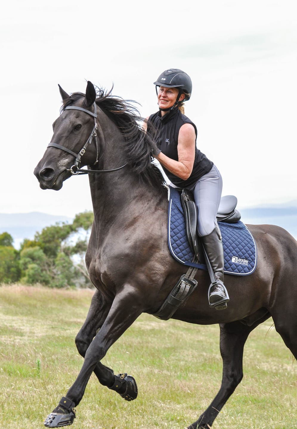 Customer photo review of LE Performance Dressage Saddle Pad with Shims
