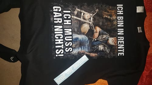 Customer photo review of Ich bin in Rente (Ich muss gar nichts!) - Herren T-Shirt