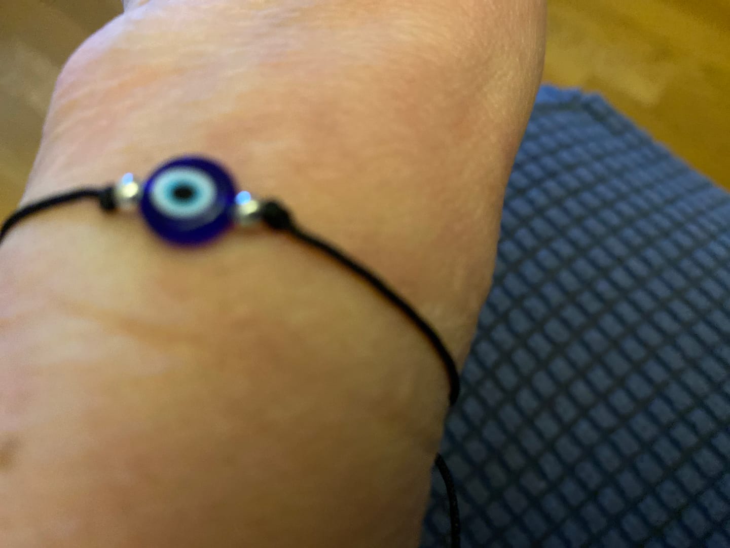 Customer photo review of Bracelet OEIL BLEU PORTE-BONHEUR