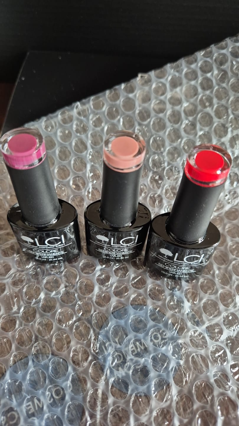 Customer photo review of Smalto Semipermanente LCI -  Rouge Noir - Rosso/Marrone