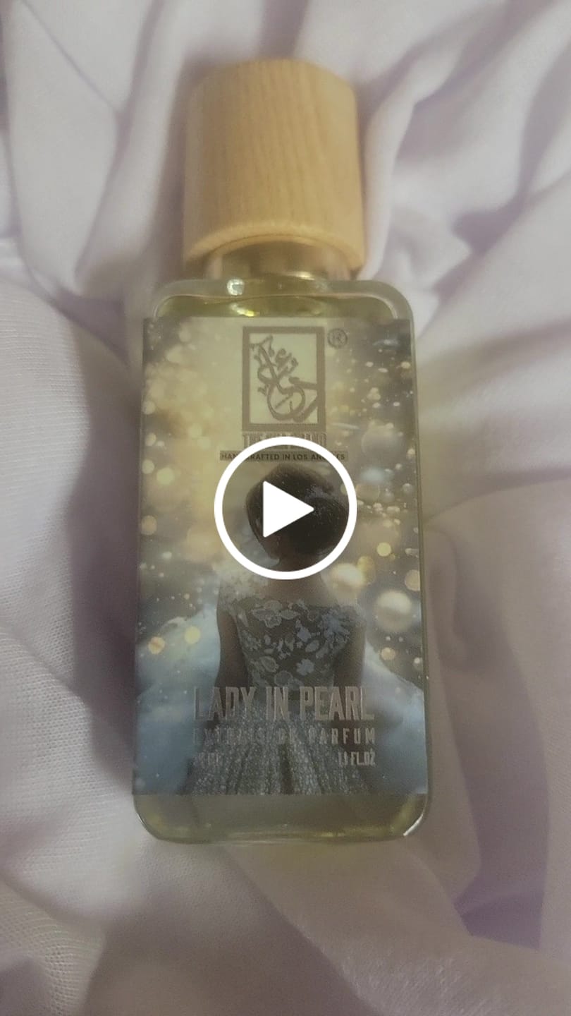 Customer video review of Lady in Pearl