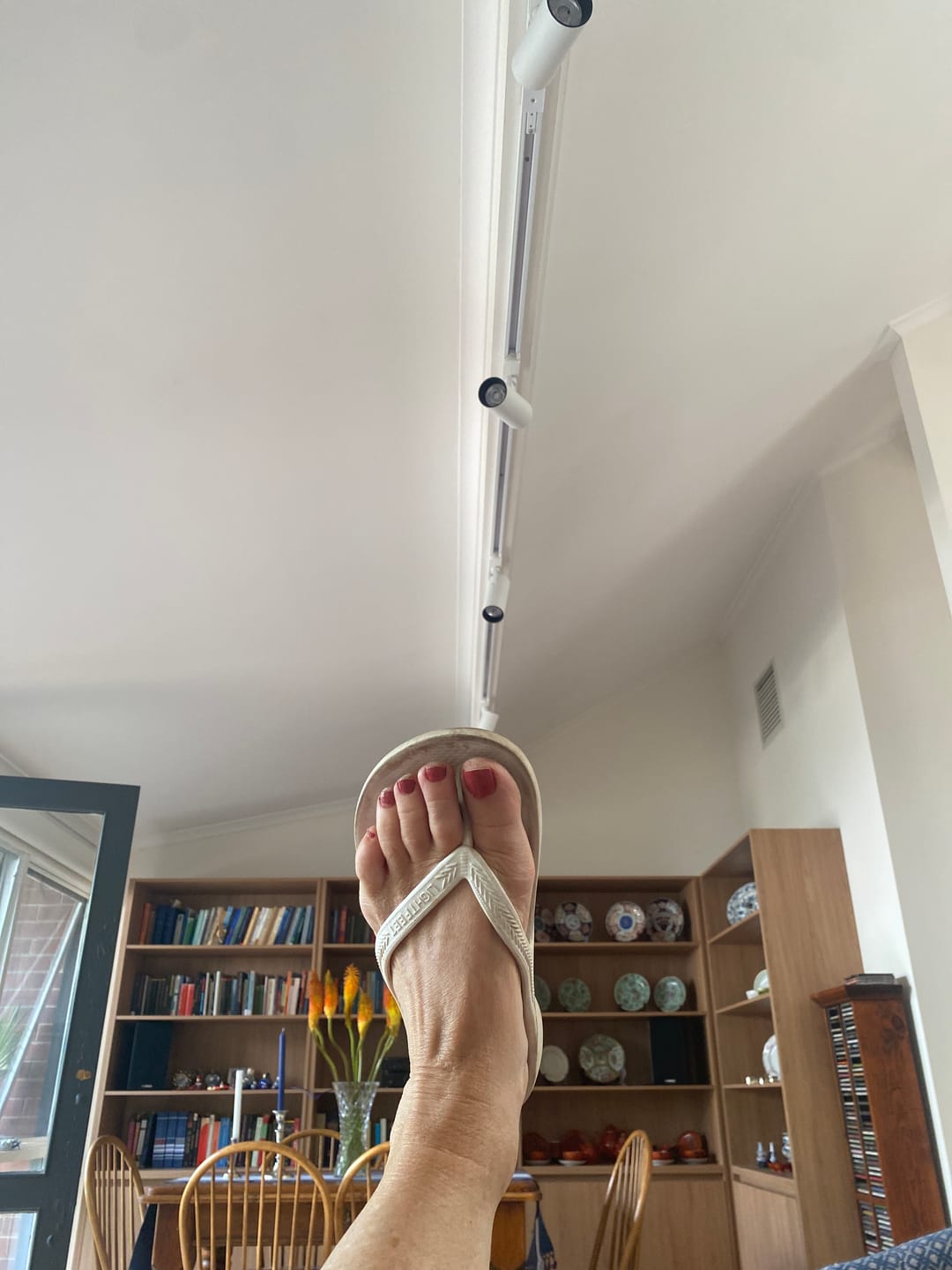 Customer photo review of White - Arch Support Thongs