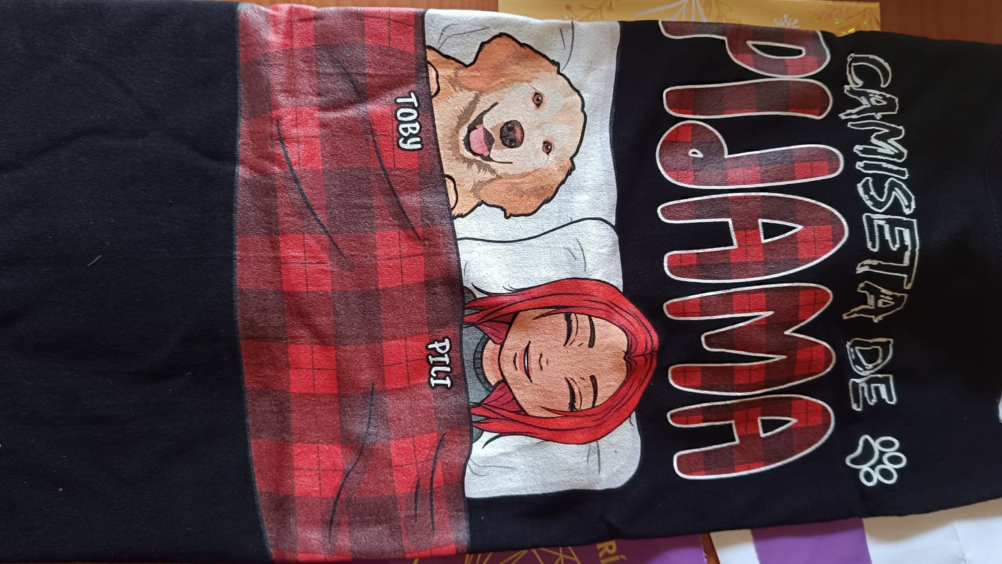 Customer photo review of Mi camiseta de pijama - Camiseta personalizada