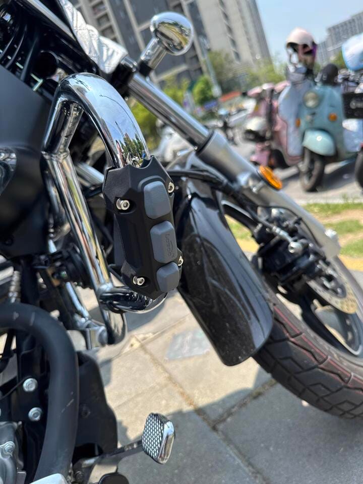 Customer photo review of LOBOO Universal Crash Bar Bumpers (Fits 25mm Tubing) | Replacement Skid Blocks & Sliders