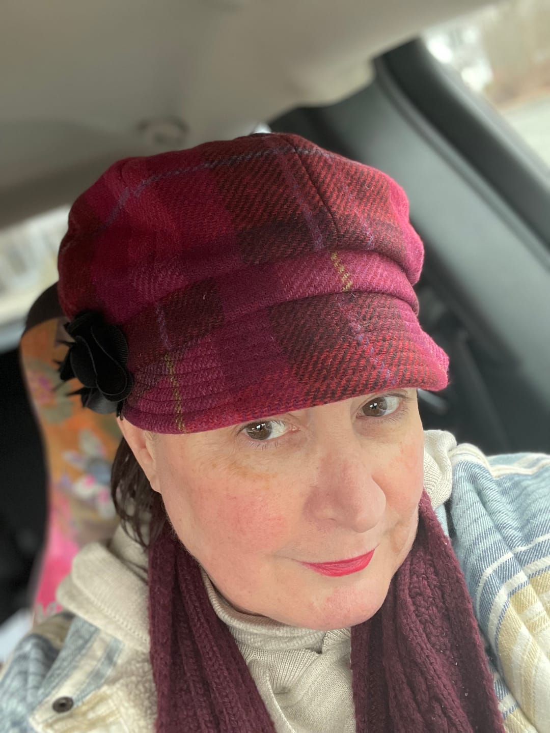 Customer photo review of Mucros Weavers Women's Tweed Newsboy Hat