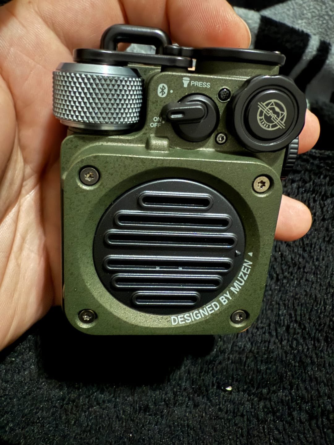 Customer photo review of MUZEN Cyber Cube Premium Fidget Spinner RGB Bluetooth Speaker