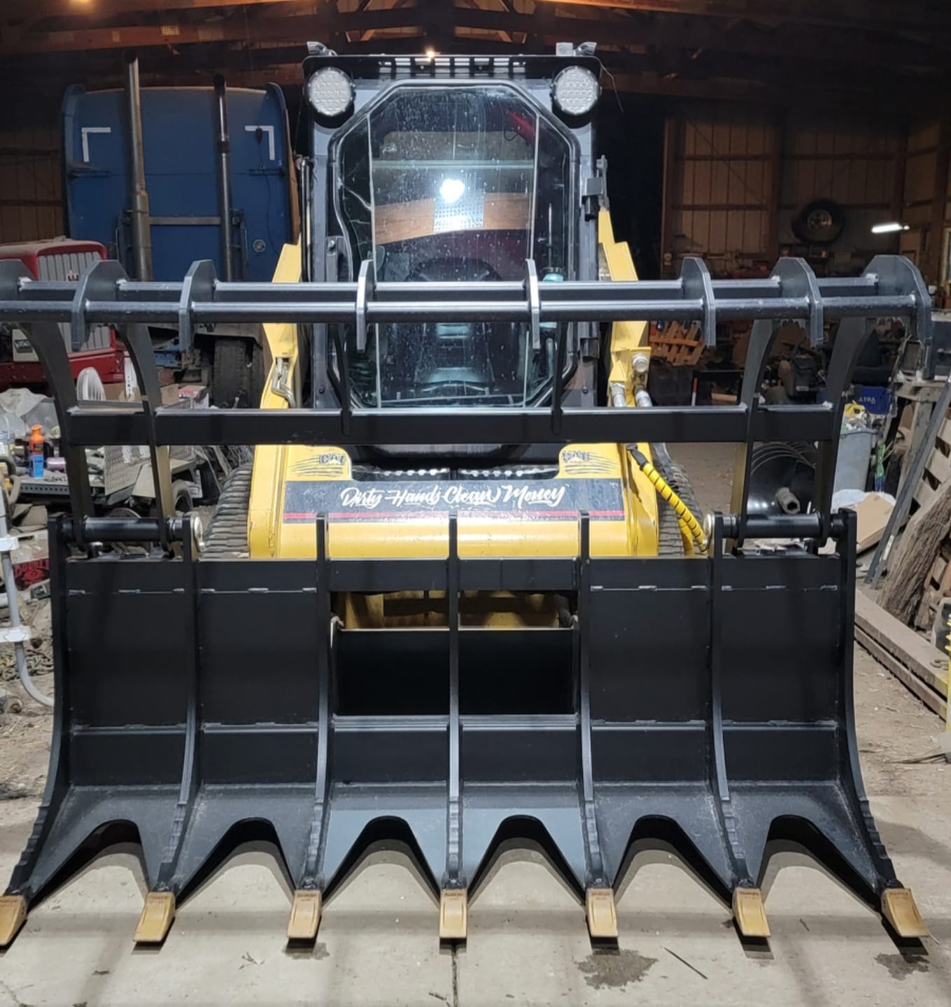 Customer photo review of Eagle Talon - Log, Brush and Rock Grapple Rake