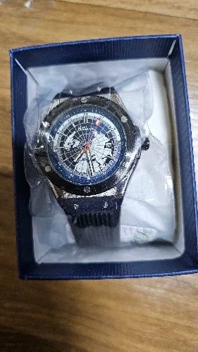 Customer photo review of Silicone World Map Military Quartz Watch World Map Dial — Navy Blue | KIMLUD