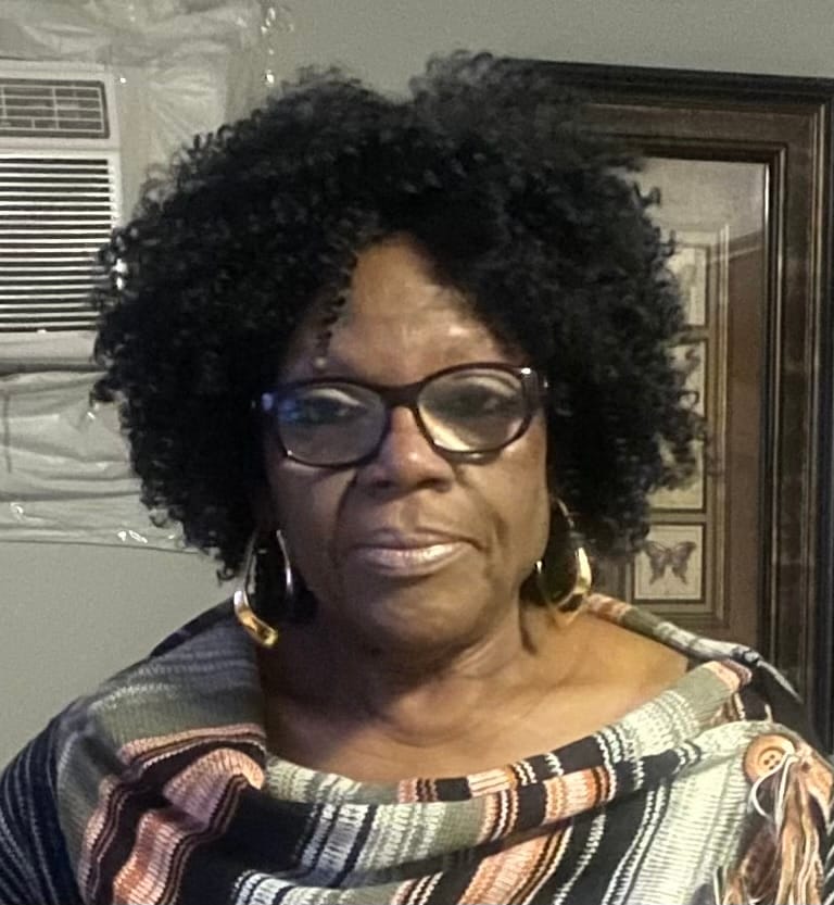 Customer photo review of Vivica A Fox Amore Mio Synthetic Everyday Collection Wig - AW BOLD