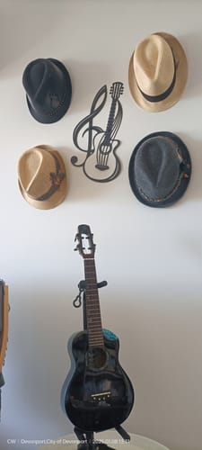 Customer photo review of Flight Nighthawk EQ-A Concert Ukulele with Gigbag and Free Shipping