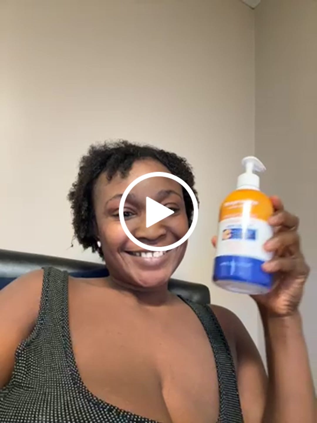 Customer video review of Neoprosone Brightening Body Lotion w/ Vitamin "C" (with pump) 500ml