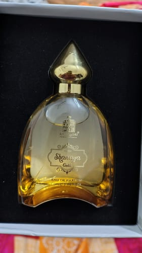 Customer photo review of Shanaya Gold Perfume Spray