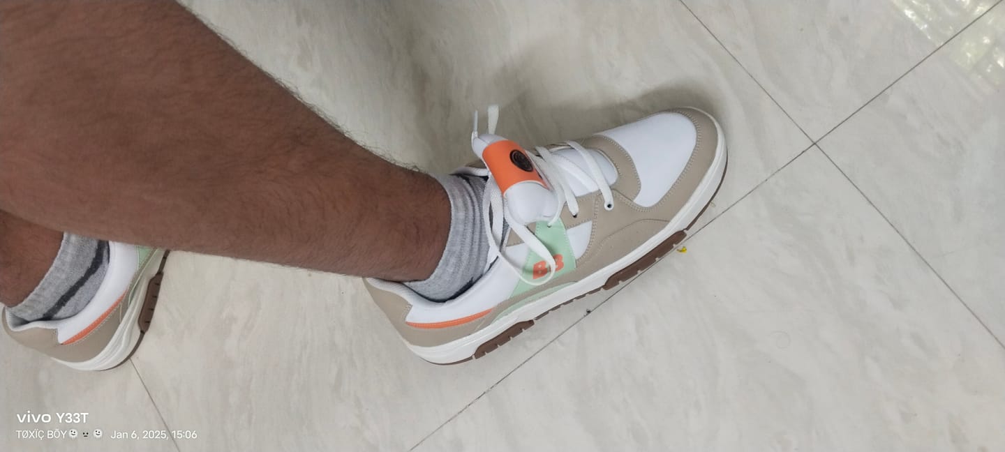 Customer photo review of Bacca Bucci Groove Low Top Sneakers
