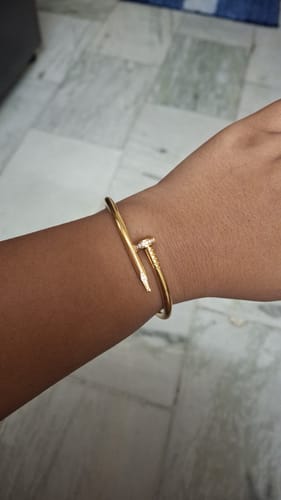 Customer photo review of Nail Bangle Bracelet