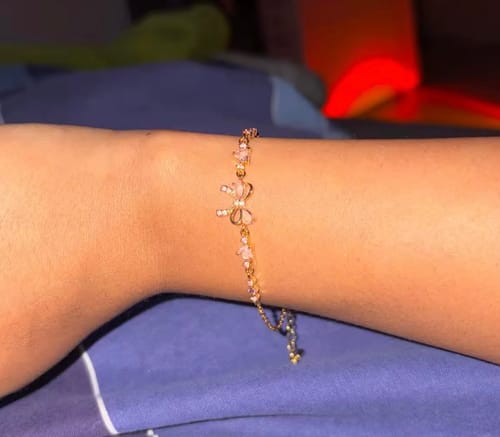 Customer photo review of Laura™ - Bow Tie Armband