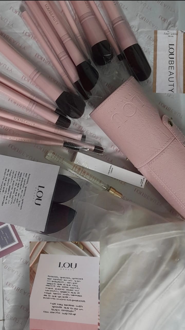 Customer photo review of Full Makeup Brush Set