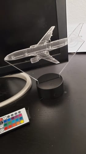 Customer photo review of 777-200 Airliner - 3D Optical Illusion Lamp