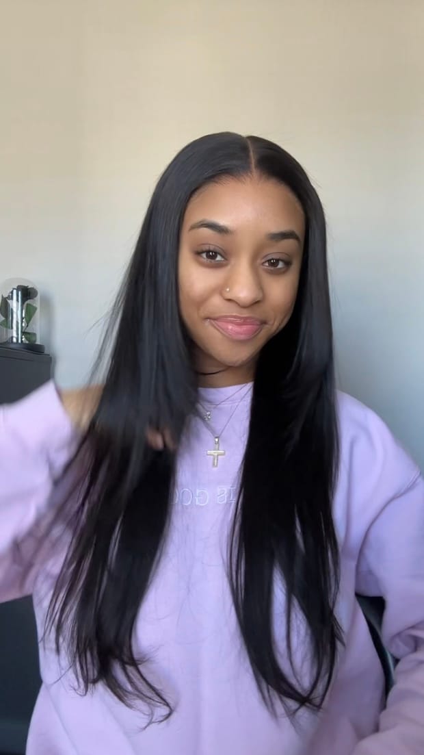 Customer photo review of Flash Sale Wavymy TikTok Viral Layered Cut Pre-bleached Wear Go Wigs 180% Density Straight  4x6 HD Lace Closure Wigs 100% Human Hair