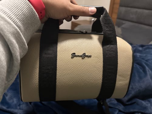 Customer photo review of Crossbody Morelos • Latte