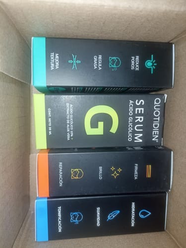 Customer photo review of Kit Los 4 Fantásticos (44% OFF) - Serum de Vitamina C 30ml + Serum de Niacinamida 30ml + Serum Ácido Glicólico 30ml + Serum de Ácido Hialurónico 30ml