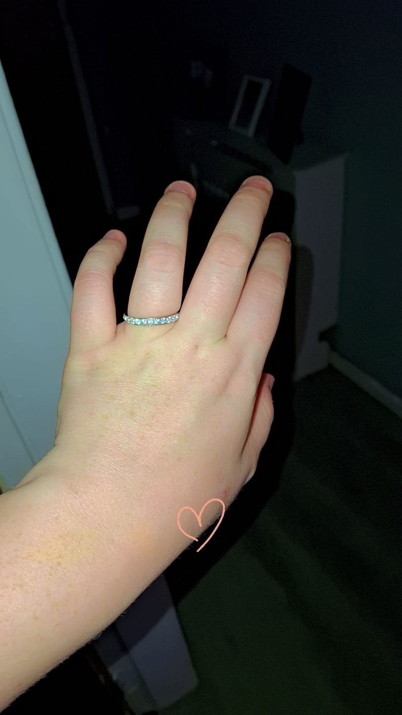 Customer photo review of White Gold 3mm Full Glitz Ring