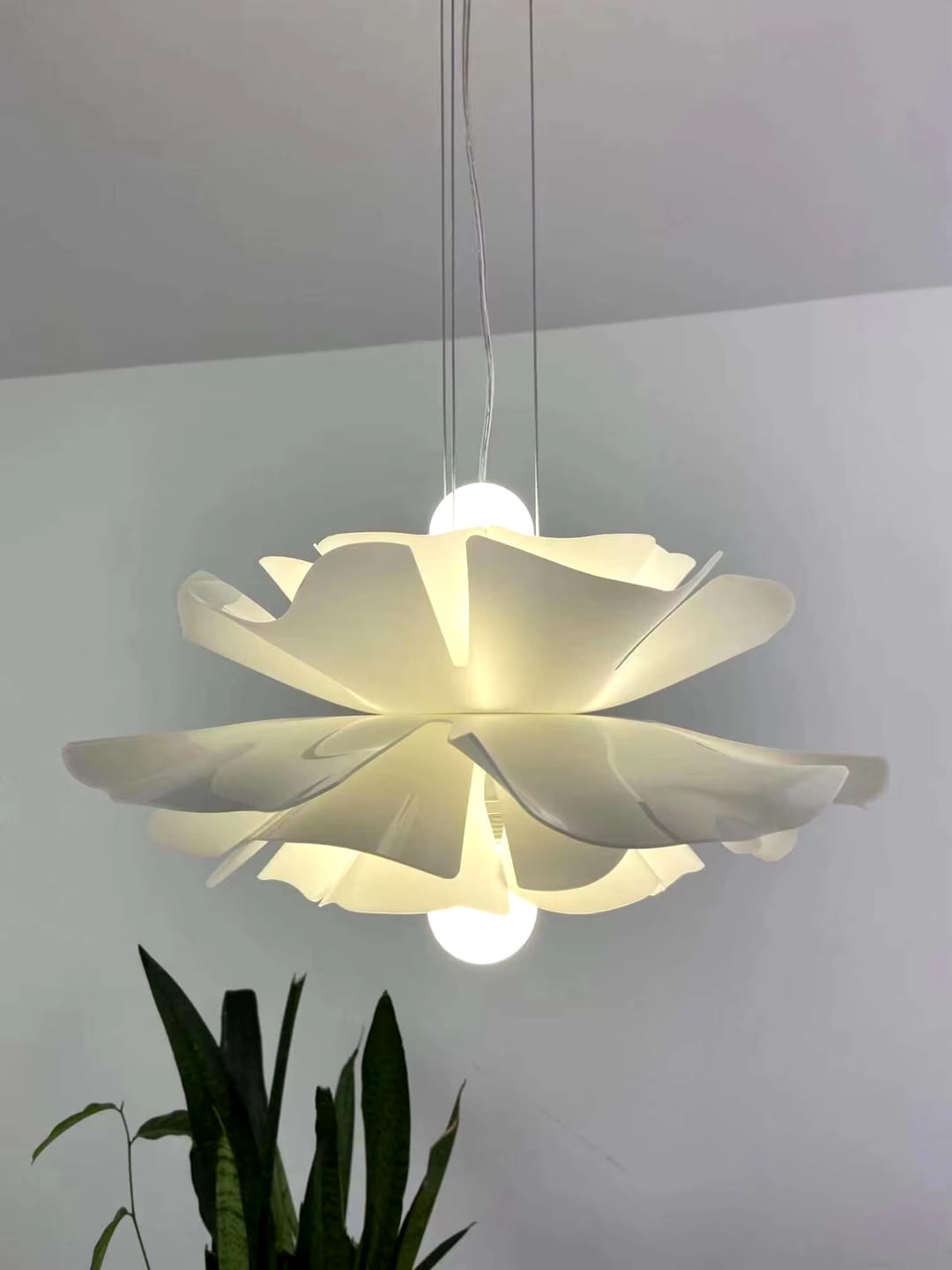 Customer photo review of WOMO Flower Pendant Light-WM2054