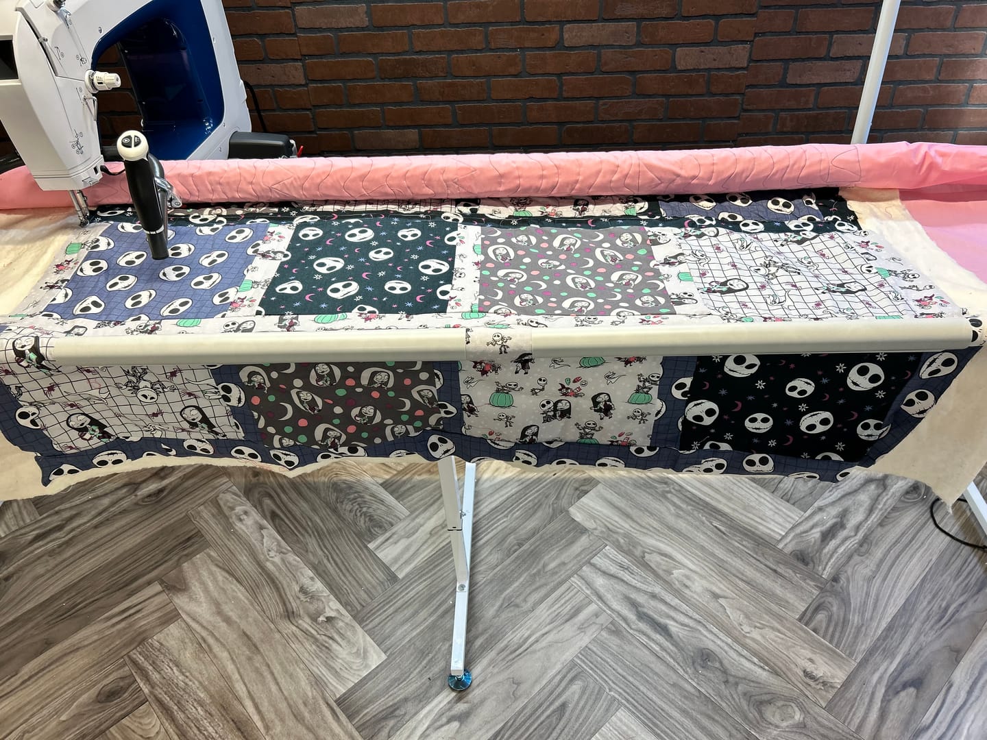 Customer photo review of Q'nique 16X Longarm Quilting Machine, Grace Company