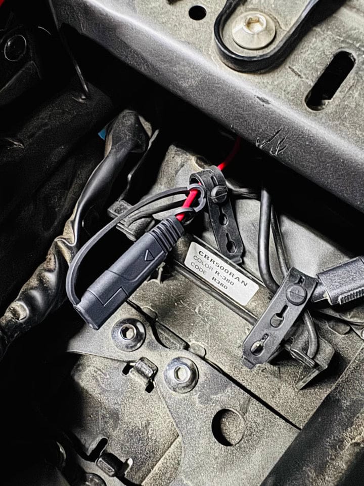 Customer photo review of LOBOO C20Pro Mini Intelligent Battery Charger - USB-Powered 6-Stage Charger for 12V Lead-Acid & LiFePO4 Batteries - Portable 18W Maintenance for ADV Motorcycles