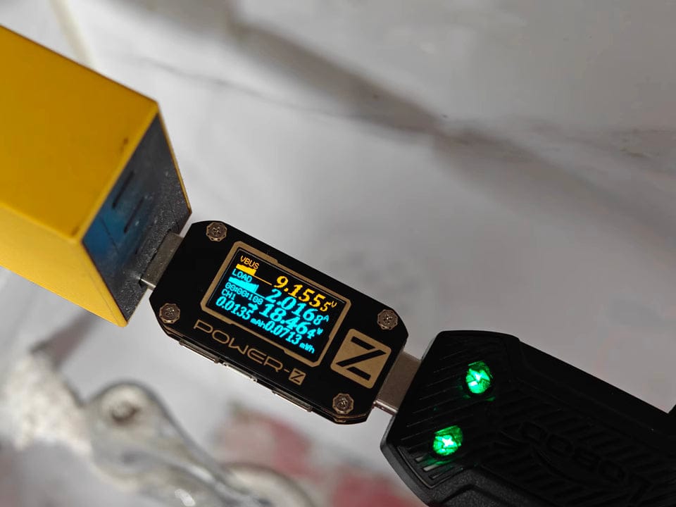 Customer photo review of LOBOO C20Pro Mini Intelligent Battery Charger - USB-Powered 6-Stage Charger for 12V Lead-Acid & LiFePO4 Batteries - Portable 18W Maintenance for ADV Motorcycles