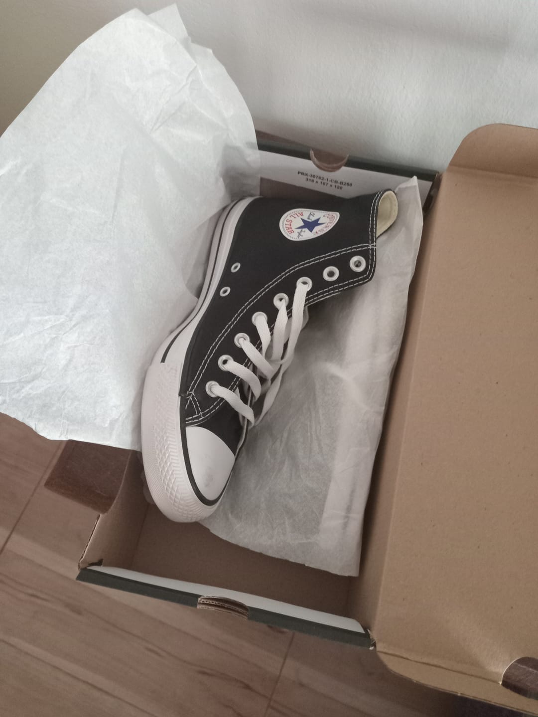 Customer photo review of Zapatillas Converse Chuck Taylor Hi Negro