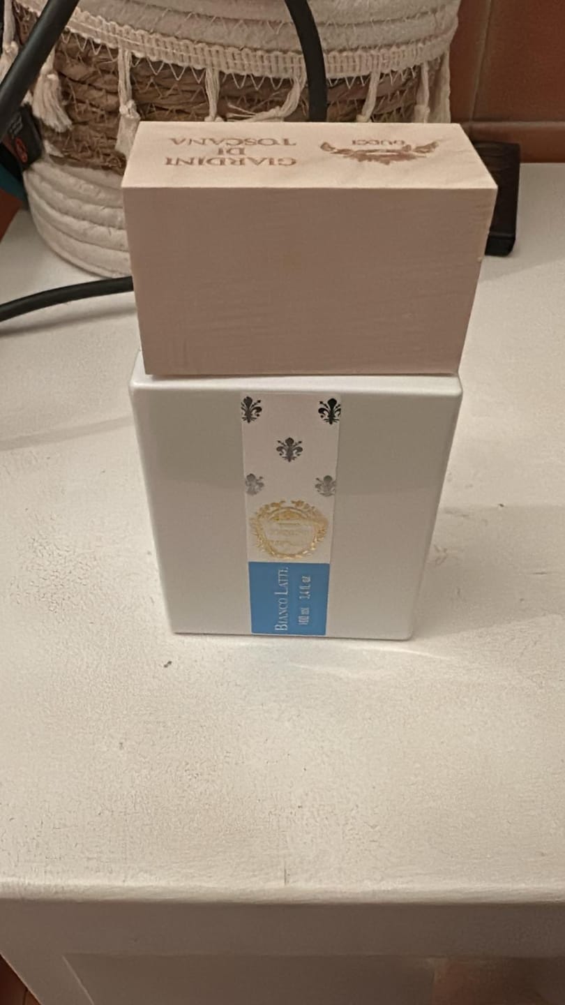 Customer photo review of GIARDINI DI TOSCANA - BIANCO LATTE