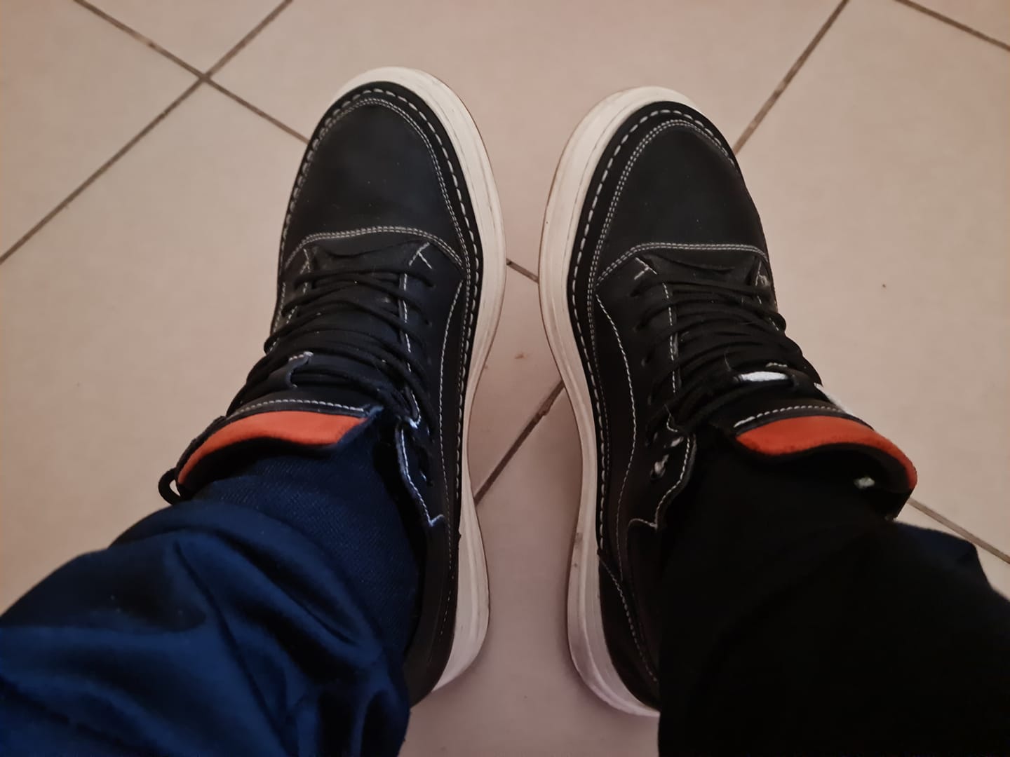 Customer photo review of הוספת גרביים מגביהות (+2 ס"מ)
