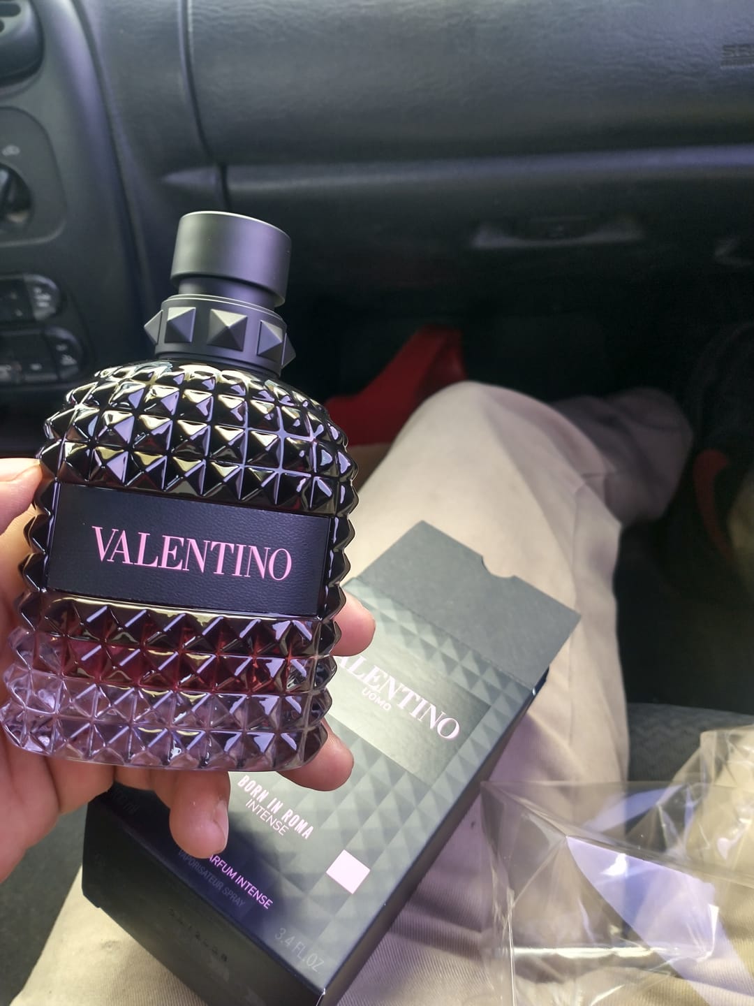 Customer photo review of Perfume Valentino Uomo Born in Roma Intense 100ml EDP