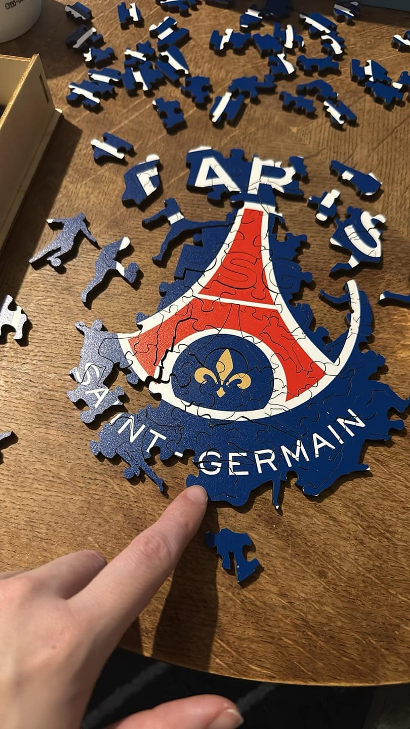 Customer photo review of Logo PSG FC® - Puzzle en Bois