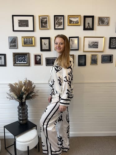 Customer photo review of Light and Comfortable Satin Unique Print Elastic Waist Pocketed Wide Leg Pants