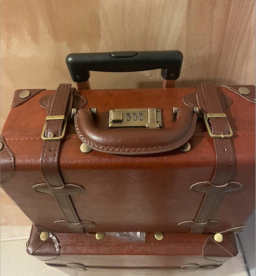 Customer photo review of SarahFace 2 Pieces Luggage Set - Brown's