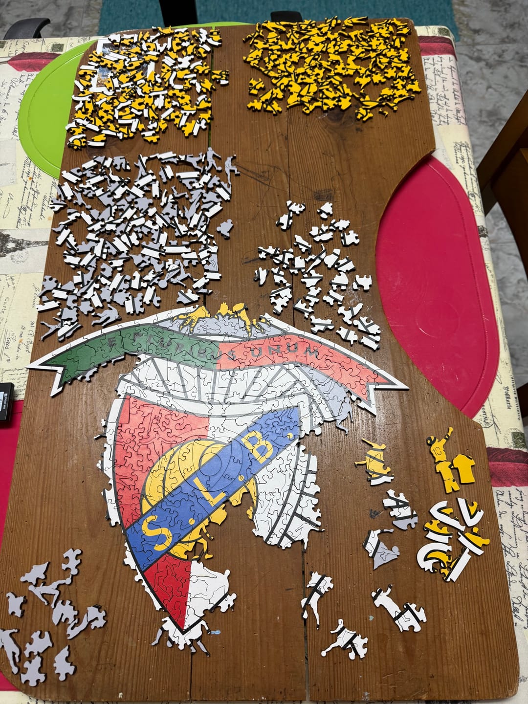 Customer photo review of SL Benfica® Logo - Wooden Puzzle