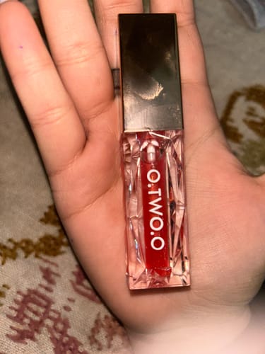 Customer photo review of O.TWO.O CLEAR CRYSTAL BERRY LIP GLOSS